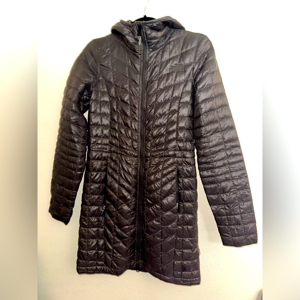 The north face women’s black puffer thermoball hooded parka coat XS winter fall